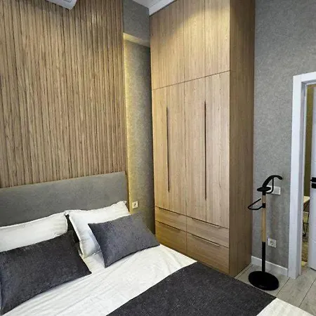Mamateyova Street Residences 아파트 *